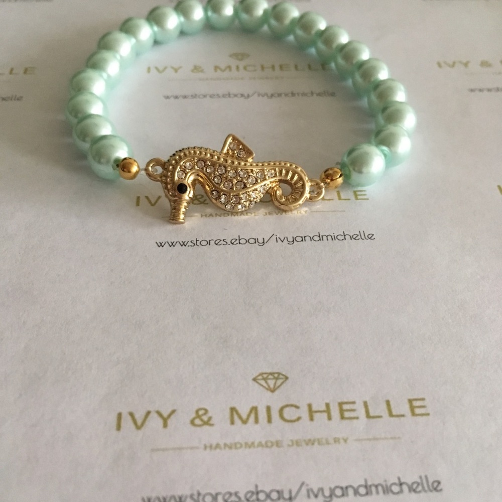 Seahorse Link Beaded Bracelet